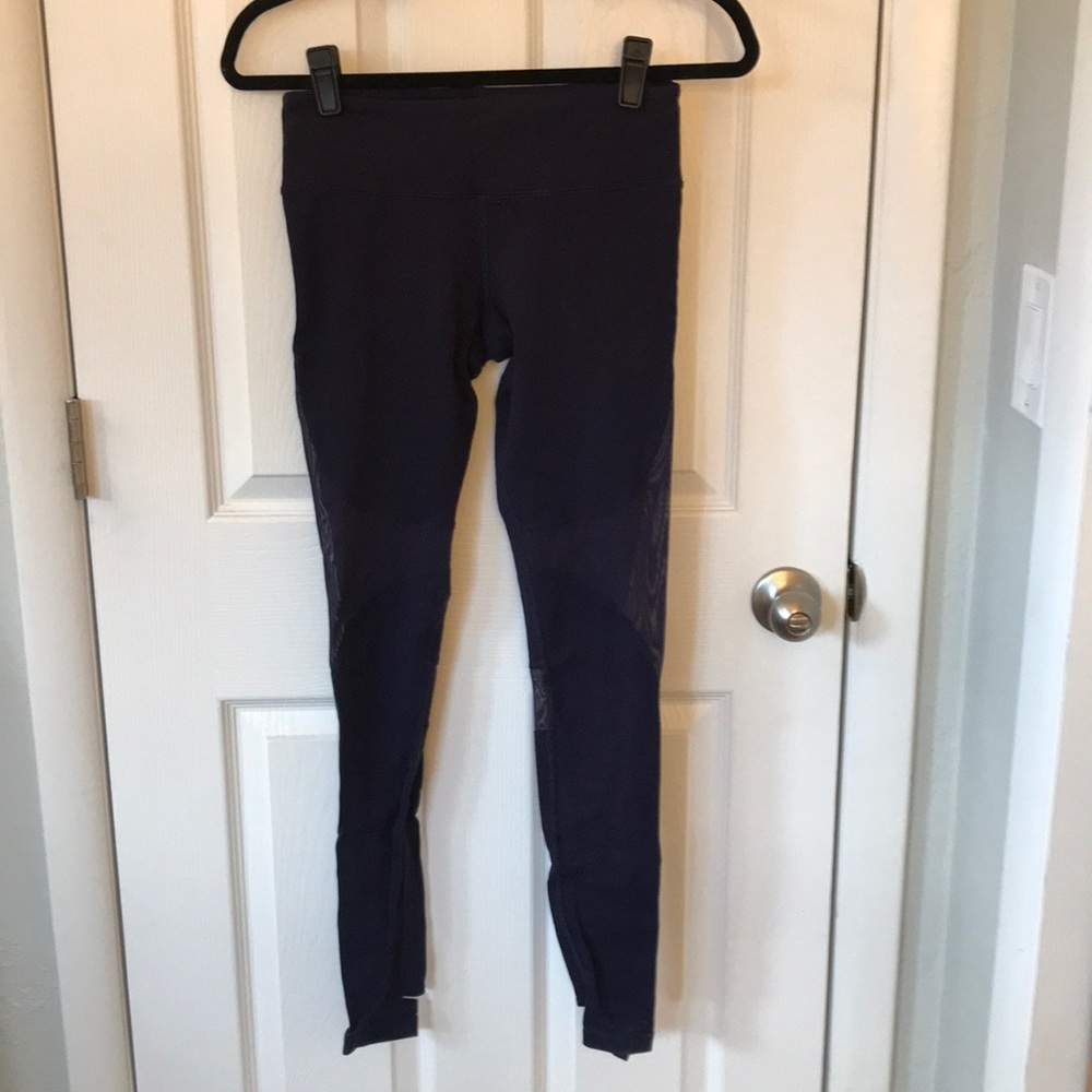 Mesh Cut Out Leggings